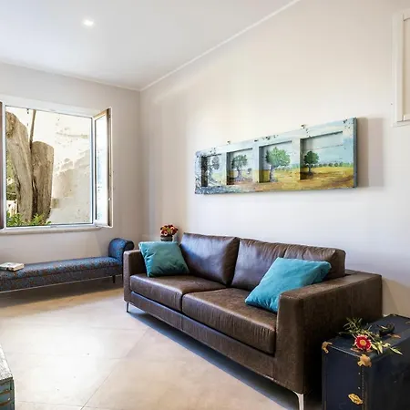 Angelina - Charming & Apartment