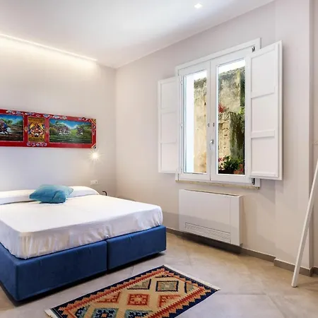 Angelina - Charming &