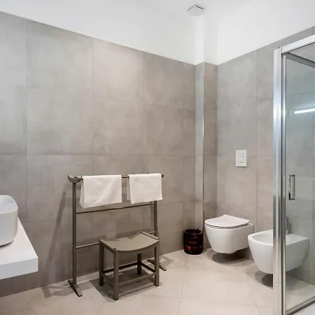 Angelina - Charming & アパート *