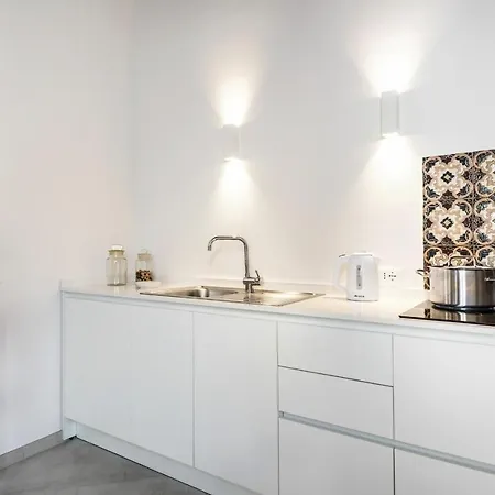 Angelina - Charming & トラーパニ